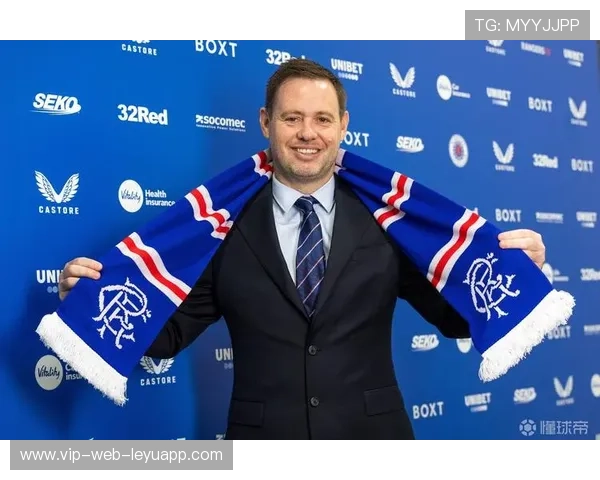 前维拉助教：拉什福德罚球质量出色应主罚任意球，拉什福德进球视频