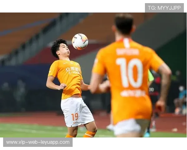 最终决赛前的“逆袭战”,谁能笑到最后? 最终决赛前的“逆袭战”,谁能笑到最后?