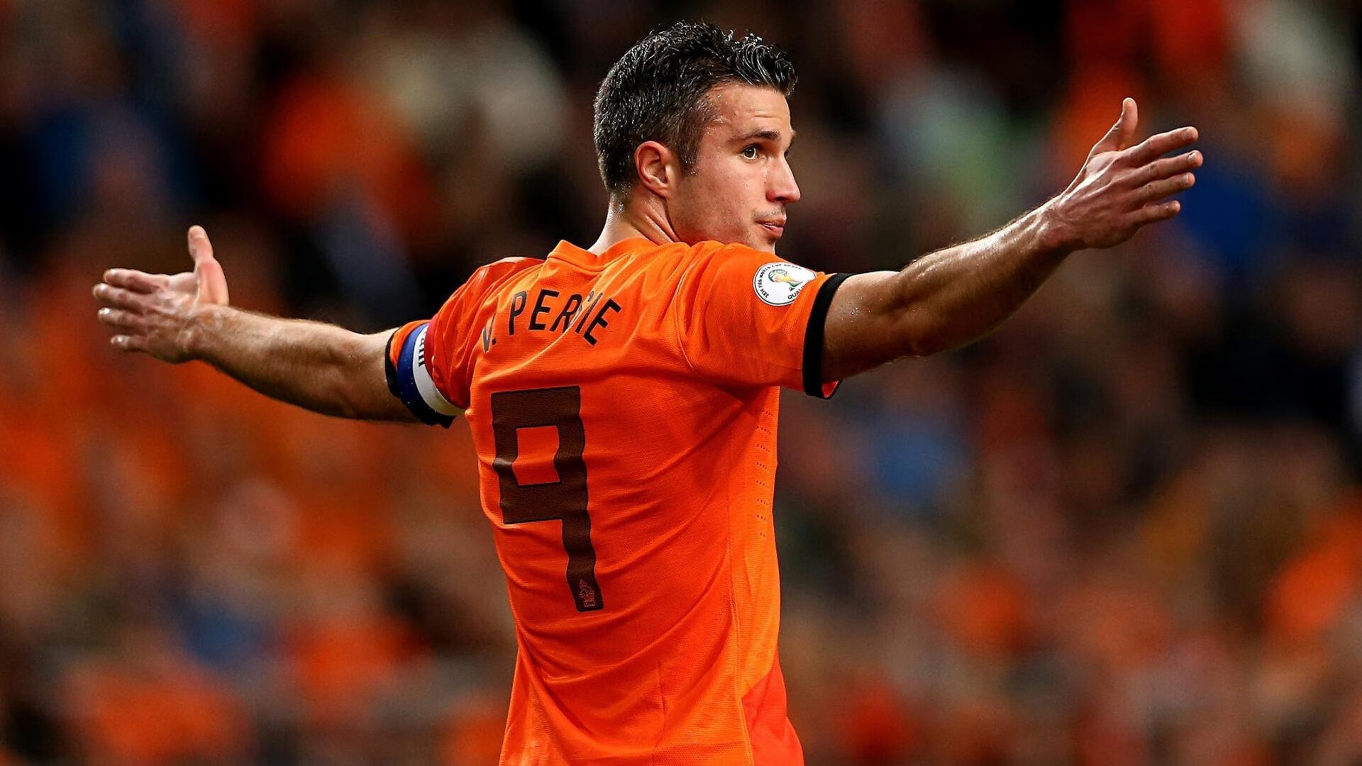 乐鱼电竞在线平台-国乒“小胖”邂逅英超“小胖”，樊振东激动发文